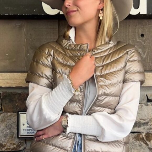 Cotes of London - Down Vest Metallic Gold - Picture 2 of 4